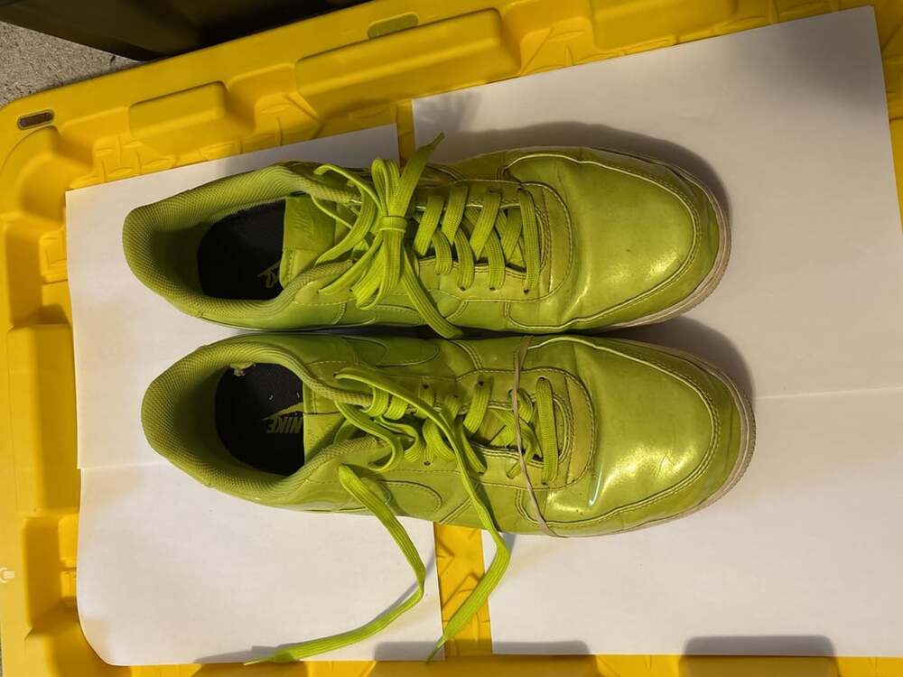 Nike Air Force 1 '07 LV8 UV Size 15 Volt Neon Green Sneakers